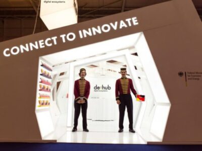 Web Summit - Stand de:hub