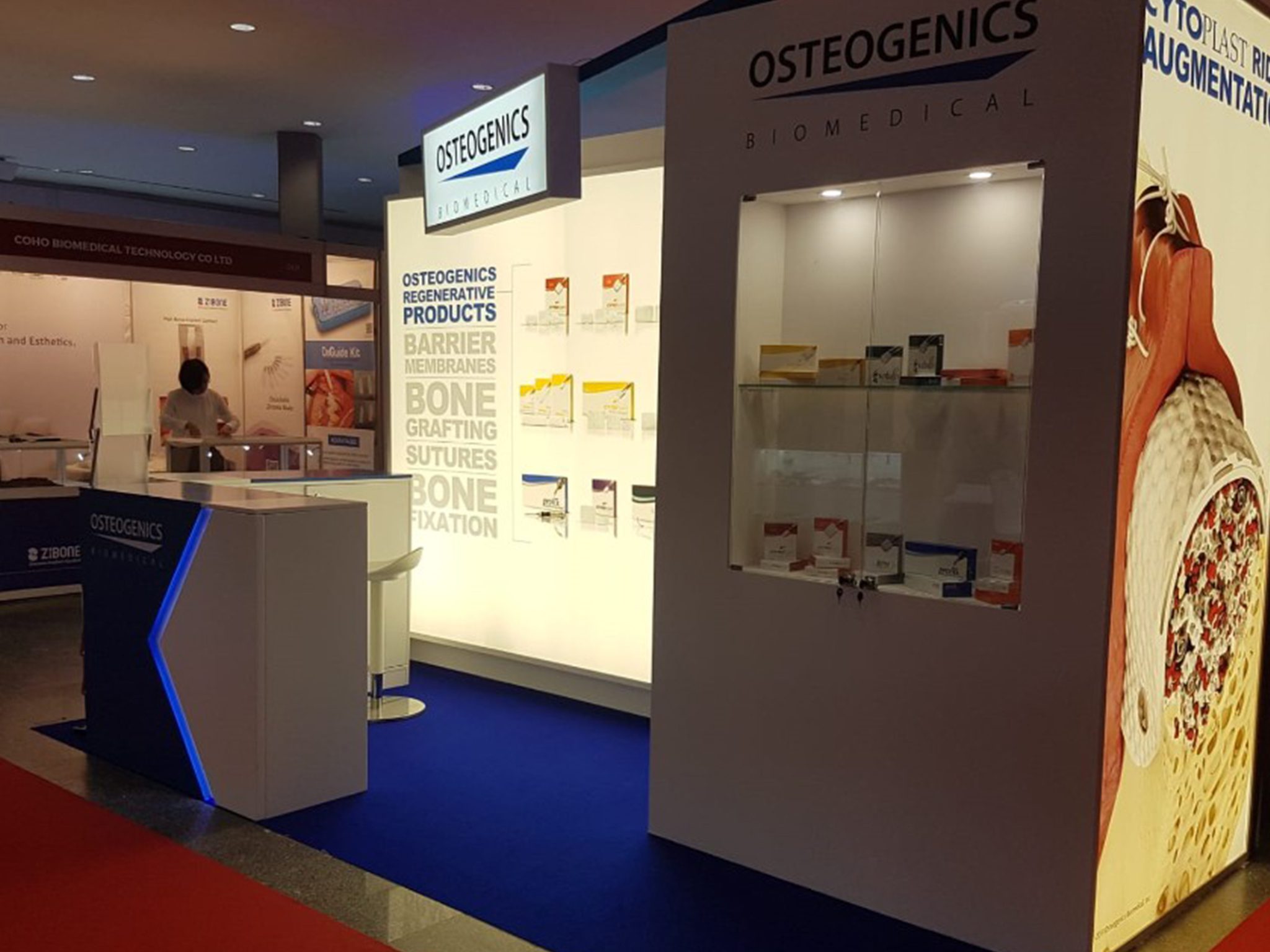 Biomedical Stand with traditional showcase