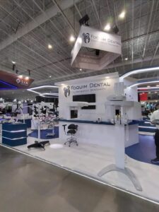 Dental Foquim Stand with Suspended Hologram Digital Solution at Expodentária 2021